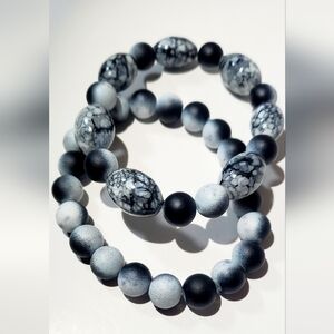 Black and White Beaded Bracelet